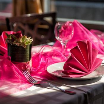 Table Decorations:  Fuchsia Colour Scheme
