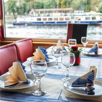 Table Decorations: Boats